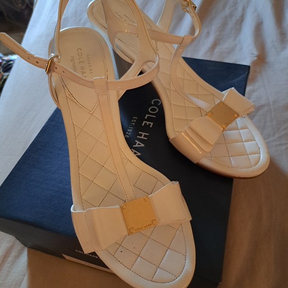 Cole  Haan Genessa Sandal II - Picture 5 of 8